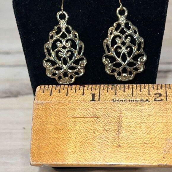 Moroccan Style Gold Tone Filagree Dangle Earrings - Picture 5 of 6